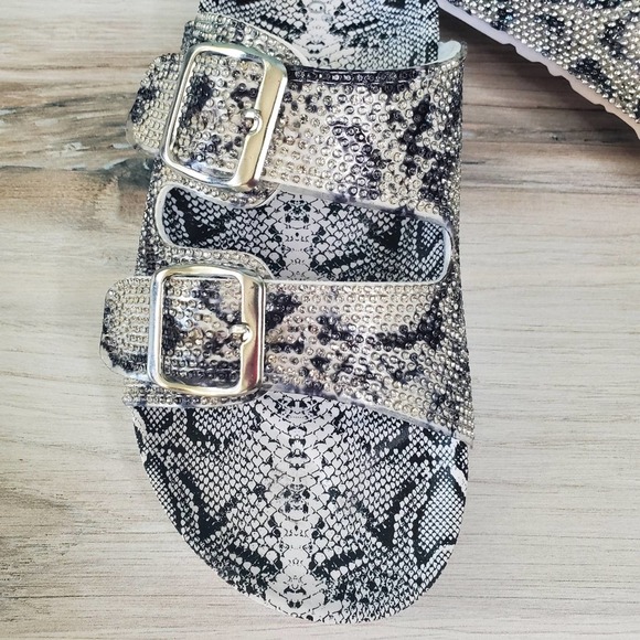NEW Black and White Crystal Buckle Slide Sandals - Picture 9 of 9
